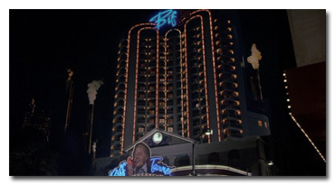 Casino plot holes