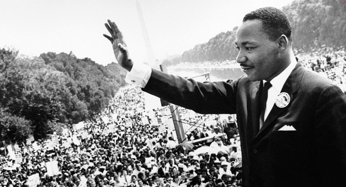 5 Details That Make Famous Conspiracy Theories Seem Legit