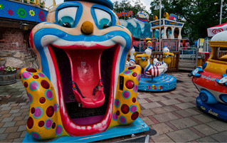 7 Actual Theme Park Attractions Clearly Designed By Maniacs