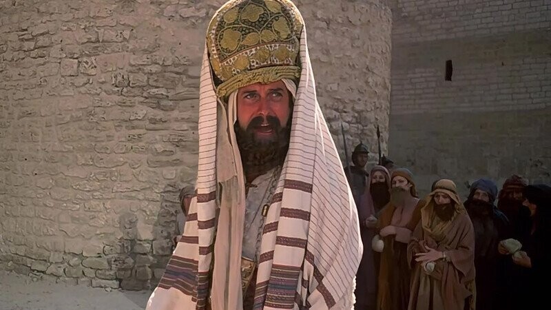 Monty Python Cast a Random Tour Group in ‘Life of Brian’