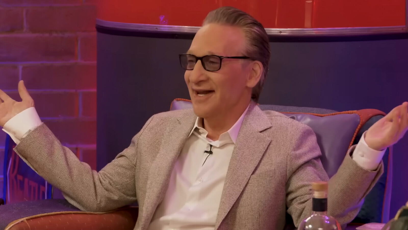 Bill Maher is Secretly Text Buddies With Donald Trump