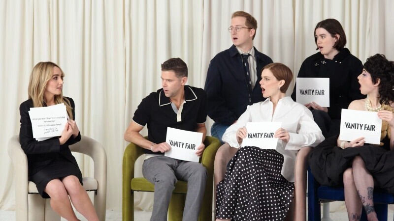 Chloe Fineman Creeps Out The 'SNL' Cast And Fandom With Her Summer Camp Scandal