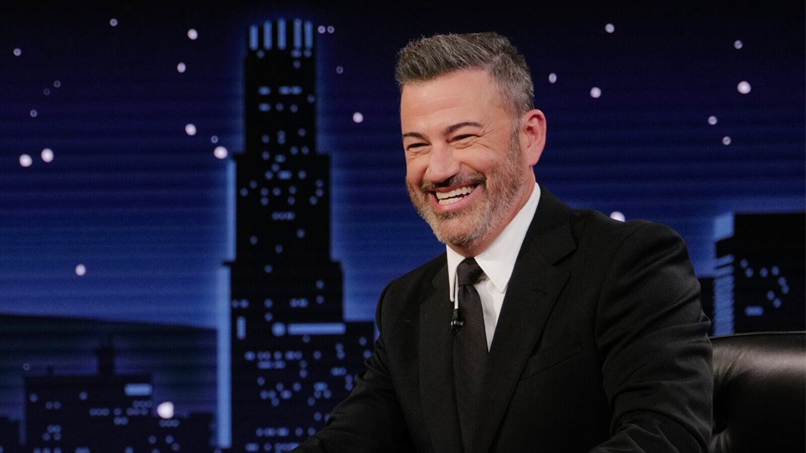 Sinclair Caves on ‘Jimmy Kimmel Live!’ Boycott After Demanding He Donate to Turning Point USA