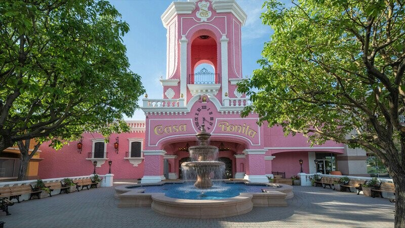 ‘This is the Most Dangerous Thing I’ve Ever Seen’: Trey Parker and Matt Stone’s Casa Bonita Documentary Looks Stressful as Hell