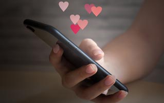 Lots Of People Just Received Old Valentine's Day Texts 