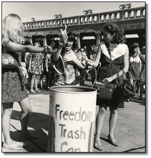 440400 100 Freedon Trash Can