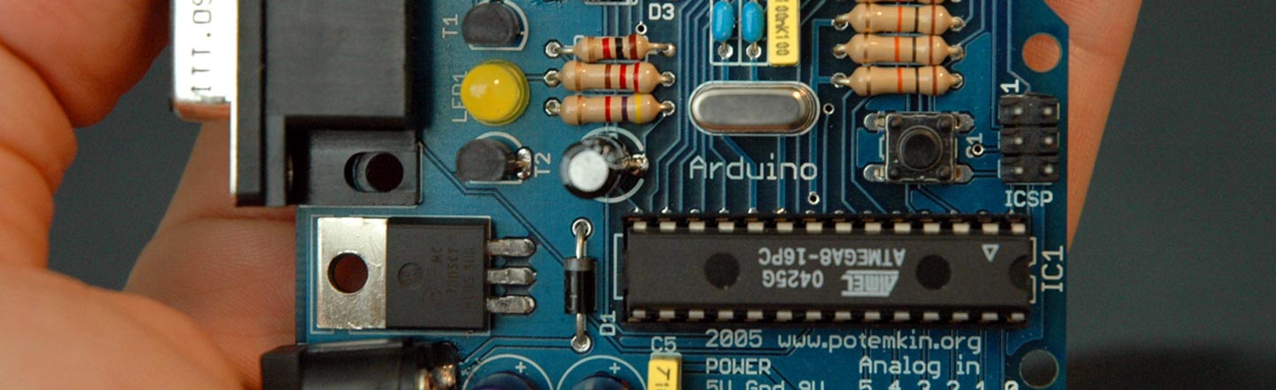 D3 00nki T1 TT.O LE01 d Arduino T2 ICSP 0d9I-9V93WL0 TI 99270 131V C5 2005 wwwpotemkin.orgl POWER Analog in Gode
