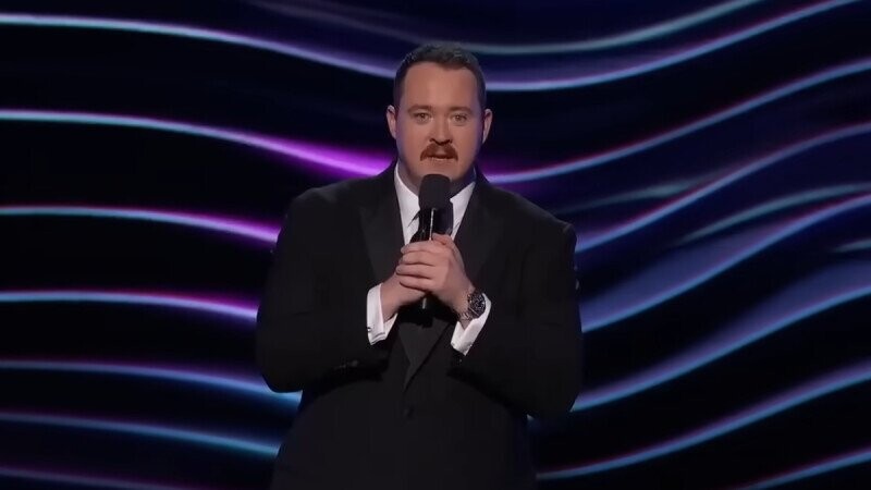 Comedians Should Stop Saying ‘I Didn’t Write That Joke’ When They Bomb