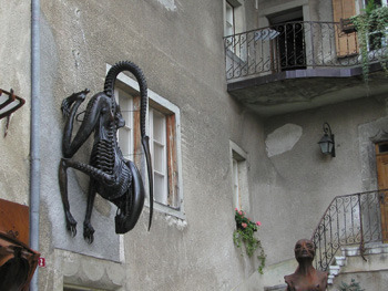 5 Real Museums Scarier Than Any Haunted House