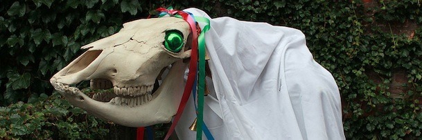 5 Little Known Holiday Traditions We Need to Adopt