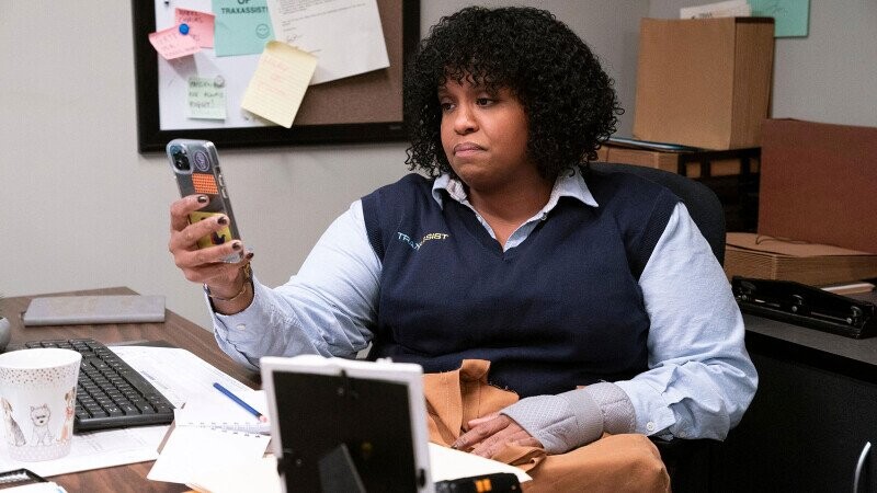 Natasha Rothwell Brings ‘Gravity and Levity’ to ‘How To Die Alone’