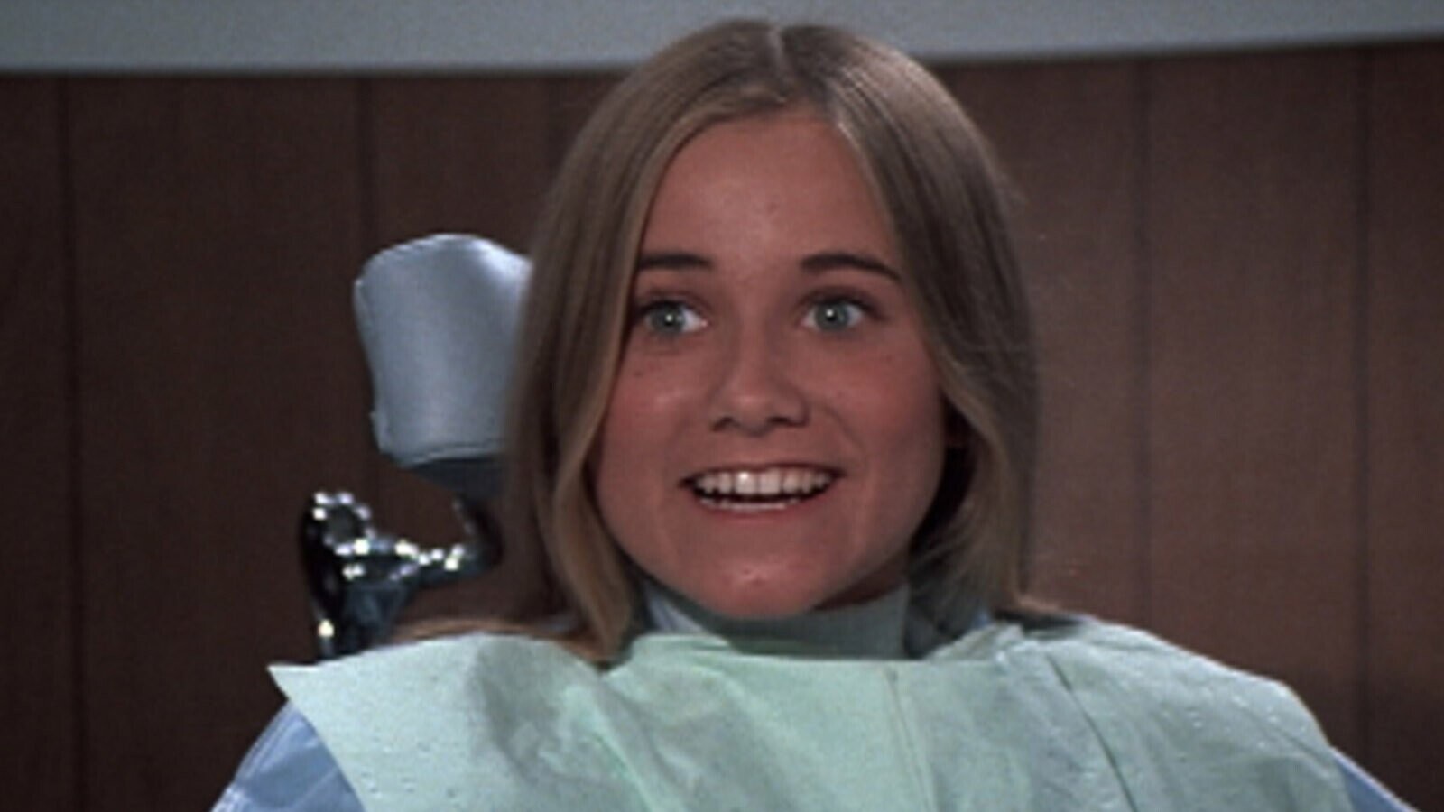 A Brady Bunch Fan Theory Explains Why Marcia Suddenly Got So Marcia