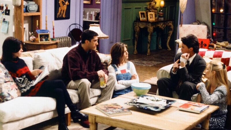 An Interior Design Expert Breaks Down Why Sitcom Sets Look Like That