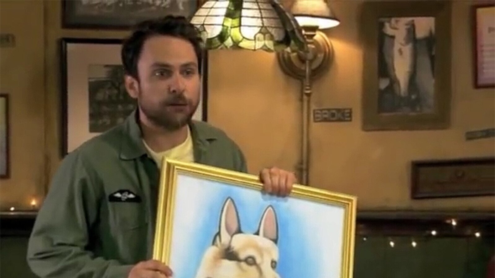 Three Times âItâs Always Sunny in Philadelphiaâ Went to Great Lengths to Fix a Continuity Error 