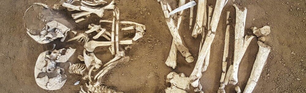 The 'Lovers of Valdaro' Are the Most 'Awwww' Skeletons in History