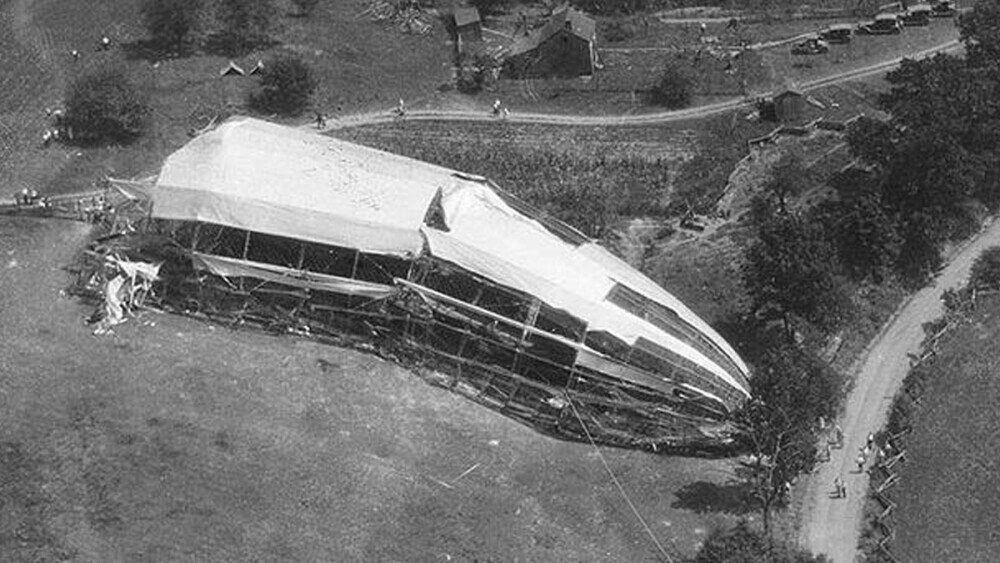 The First Airship Filled With Helium Still Crashed Spectacularly