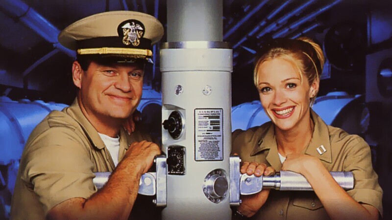 Lauren Holly Says Kelsey Grammer Was A Walking Fart Storm On The Set of This Slapstick Spoof