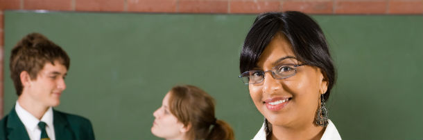 5 People Who Get Paid to Speak In Public (But Shouldn't)