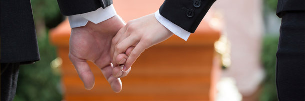 The 5 Least Helpful Ways People React to Tragedy