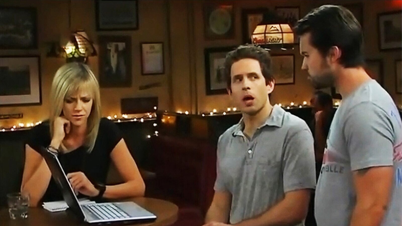 ‘It’s Always Sunny in Philadelphia’ Fans Catch the World’s Worst Comedy