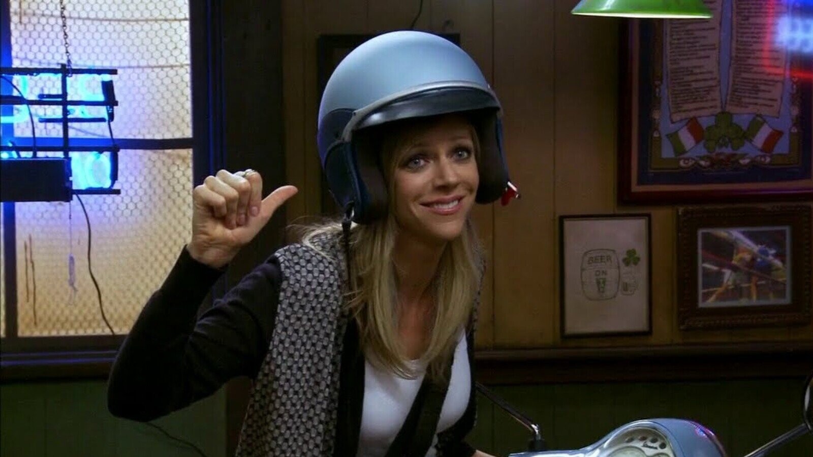 Kaitlin Olson Flattered By ‘It’s Always Sunny in Philadelphia’ Fans Who ...