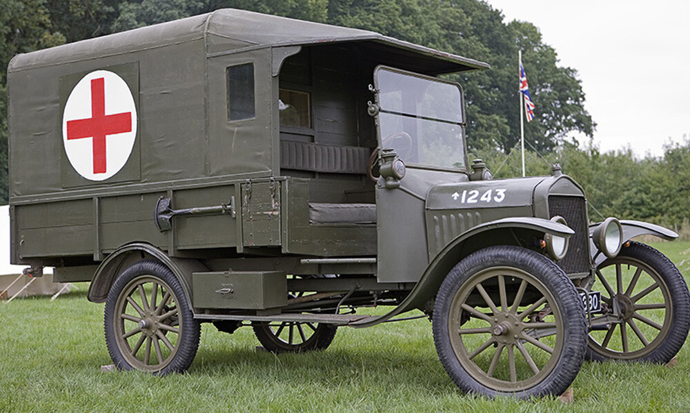 5 Medical Procedures From 30 Years Ago (That Now Seem Barbaric) - a World War I medical van