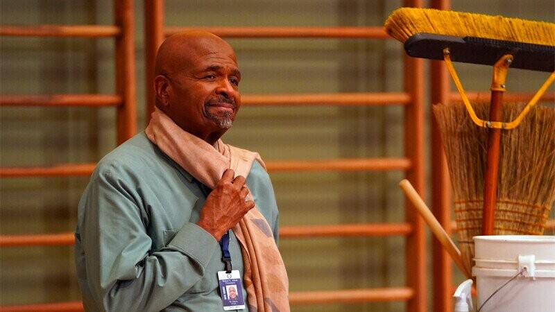 A ‘Friends’ Casting Director Told A Current ‘Abbott Elementary’ Star to Quit Acting 30 Years Ago