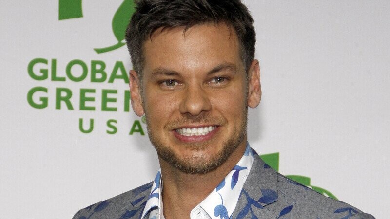 Theo Von Opened for Trump in Qatar, Shocked Troops with Cringe Jokes About 9/11