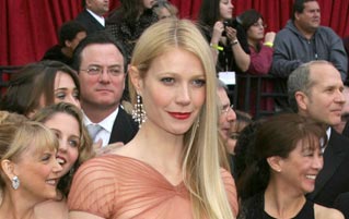 No, Gwyneth Paltrow's Candle Won't Smell Like Her Vagina