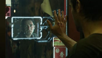 Total Recall hand phone