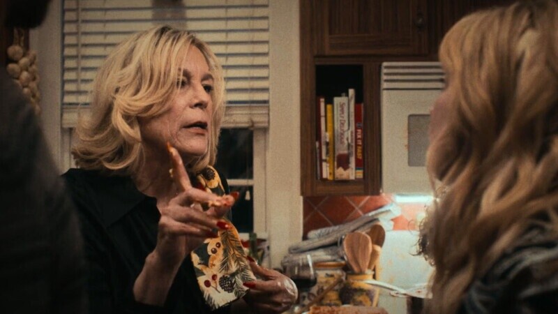 Jamie Lee Curtis Just Teased The End of ‘The Bear,’ And We’re Not Mad About It