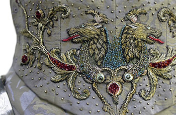 Sansa's dress embroidery