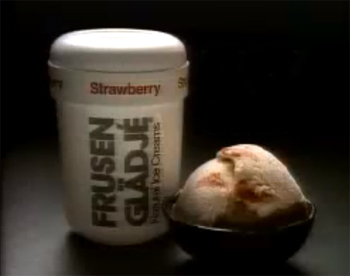 Slrawrberry Cxestt 1 8 FRUSEN GLADJE 03