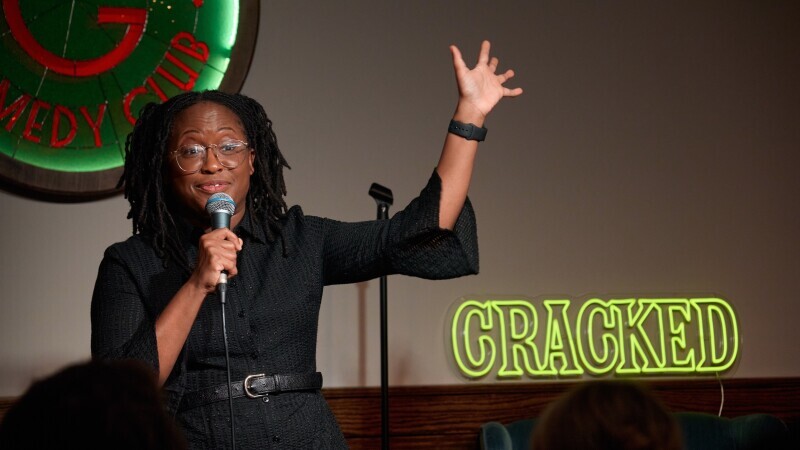 Kenice Mobley Is A Brave, Child-Free Sinner At Cracked Comedy Club