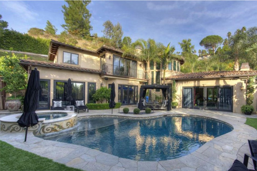 Dr. Phil's Mansion Is A Crime Against Eyesight