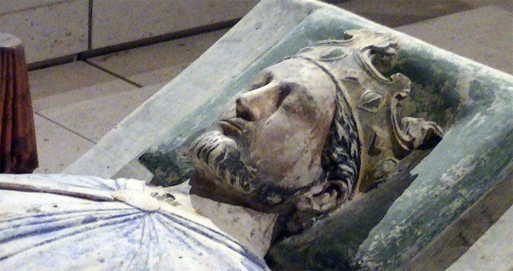 Effigy of Richard I of England in the church of Fontevraud Abbey