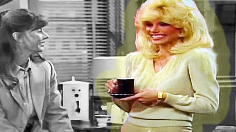 Loni Anderson Subverted Dumb Blonde Stereotypes on ‘WKRP in Cincinnati’