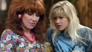 ‘Married… With Children’ Stars Say Unpleasant Set Was Full of ‘Sarcasm and S*** Talking’