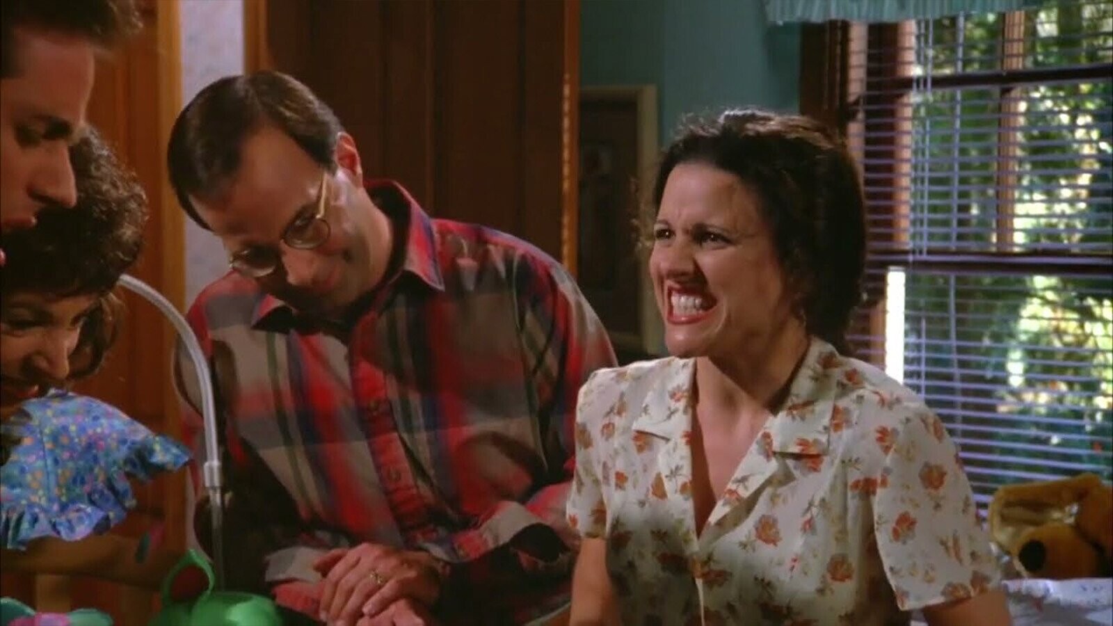 Julia LouisDreyfus Says Being a Mom on ‘Seinfeld’ Was ‘Super(02)