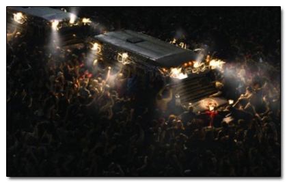 6 Technologies Conspicuously Absent from Sci-Fi Movies