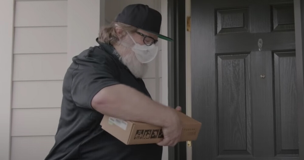 Watch Gabe Newell Deliver First Steam Decks to Lucky Owners