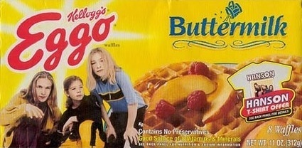 Eggo ellogg's Buttermilk Mlas HANSON hansoay OFIEE HIY 8 Waffles Contains No Preservatives Ghod Solce of SMaminsl Tneroals NETWT.11 0Z 3129) 11 ET YAH