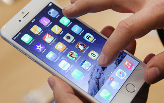 5 Awful Things You Don't Realize Until Your Phone Breaks