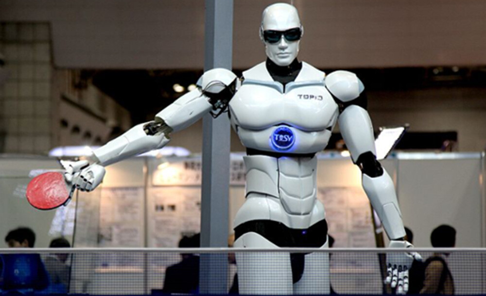 TOPIO, a humanoid robot, played ping pong at Tokyo International Robot Exhibition (IREX)