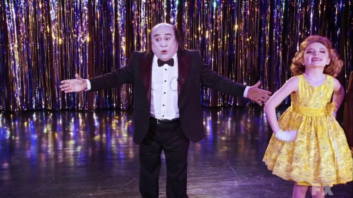 These Are the Best 'It's Always Sunny in Philadelphia' Jokes For Trump's Epstein Controversy