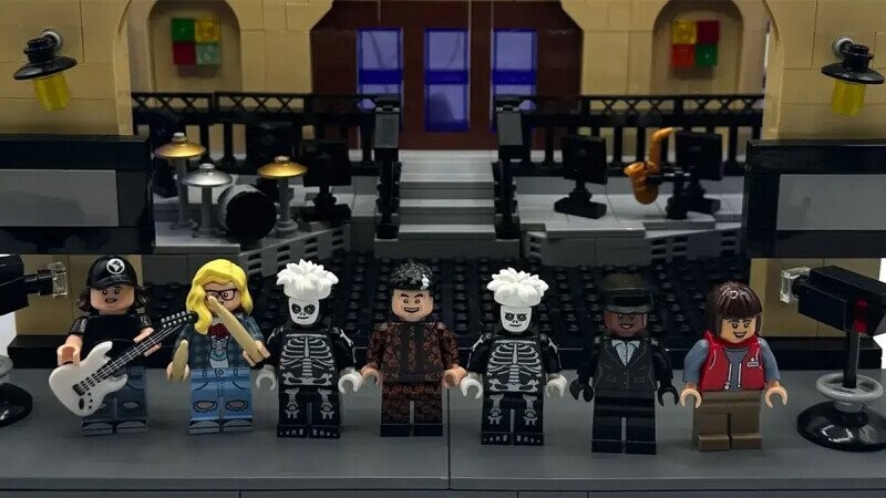 There’s a Heated Race to Design the Best Lego ‘SNL’ Set