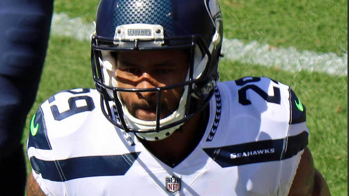 NFL Player Earl Thomas And His Brother Are Weird AF