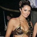 Top Picks 04.28.09: 101 Women in Leia Slave Bikinis