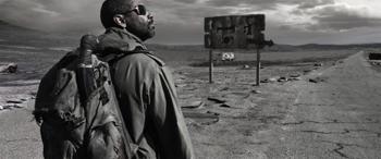 Eli traveling across the wastes