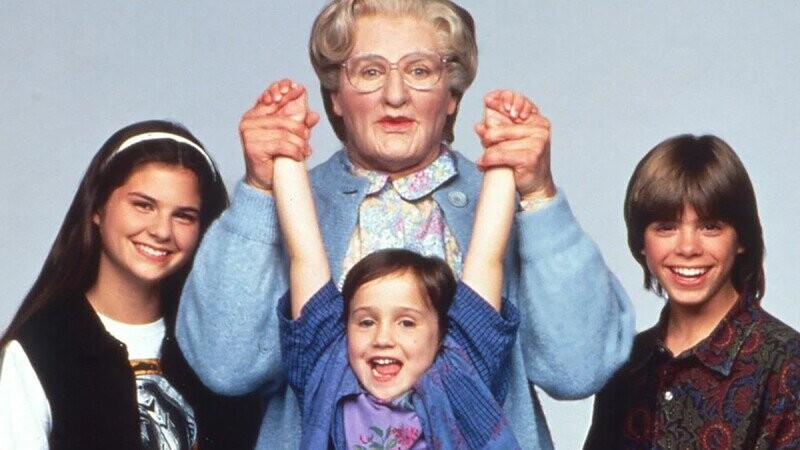 Robin Williams Defended ‘Mrs. Doubtfire’ Kid to Her High School Principal